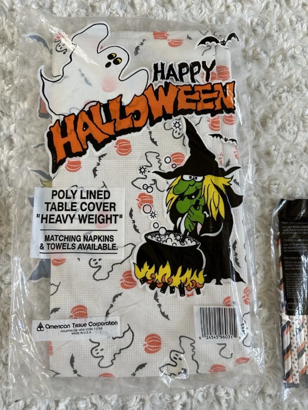 Halloween party supplies VTG Table Cover 29 Treat Bags Wilton 30 Lollipop Sticks